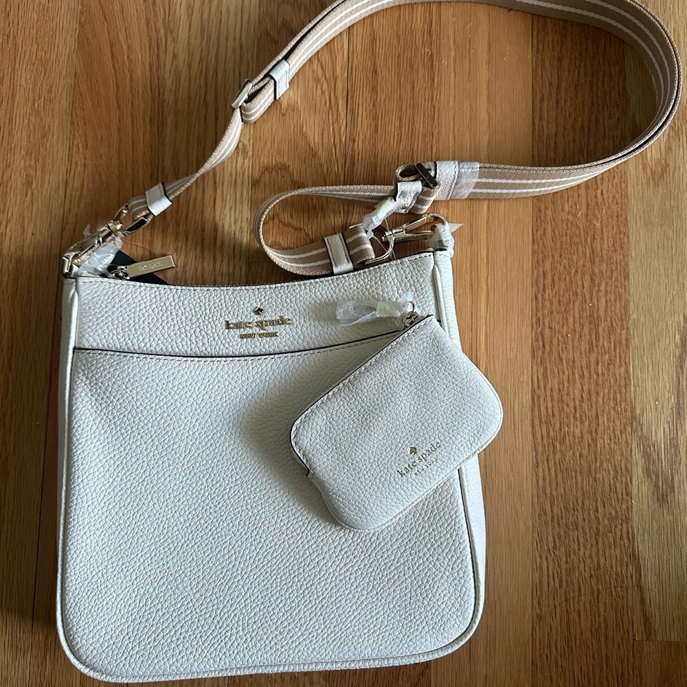 NWT kate spade Cream Pebbled Leather Crossbody with Coin Pouch